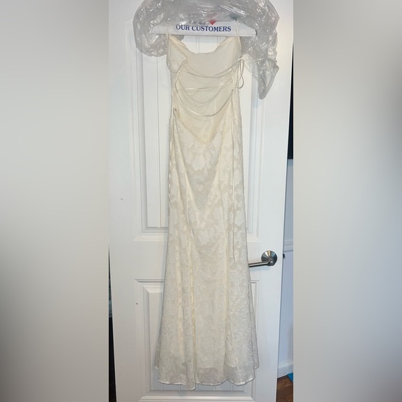 House of CB Joan Ivory Lace Up Back Maxi Dress Size M - Picture 10 of 14